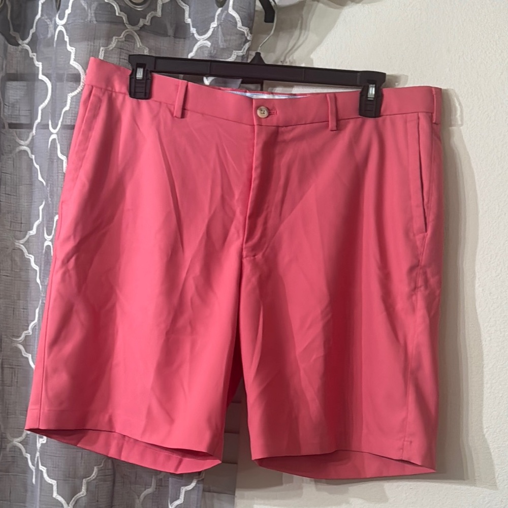 Peter Millar shorts size 38